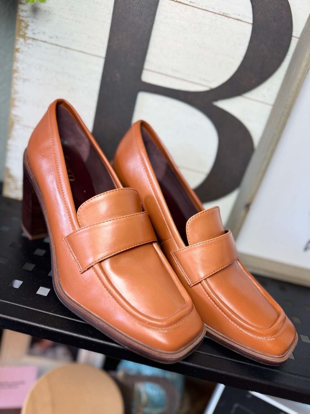 Franco Sarto Storey Block Heel Loafers Tan Size 10M